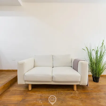 아파트 Old Town Loft